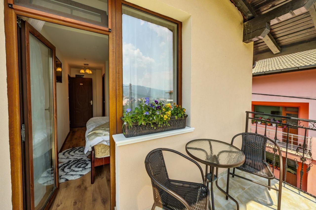 Villa Koko Hills Saparewa Banja Zewnętrze zdjęcie